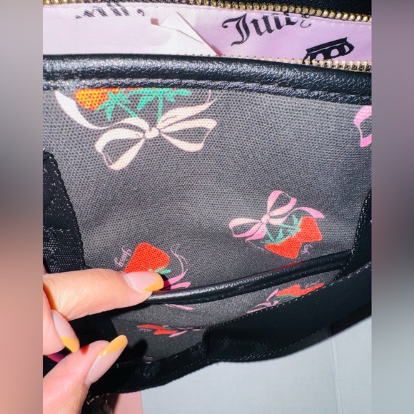 Juicy Couture Strawberry Festival Tote BNWT - Picture 7 of 10